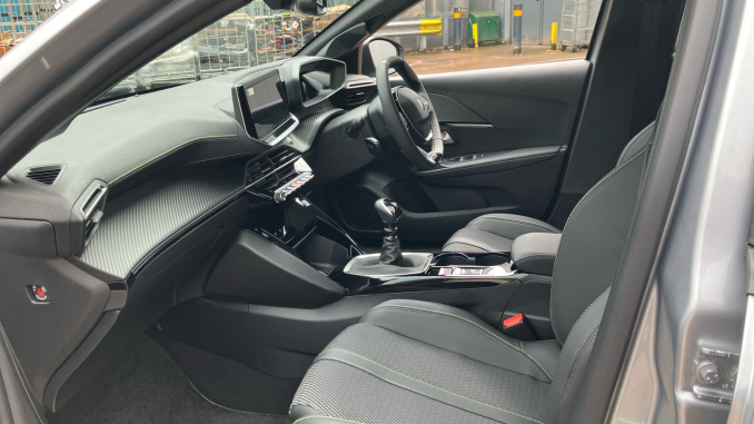 Peugeot 208 1.2 100 Turbo GT 5dr Petrol Hatchback - Image 11